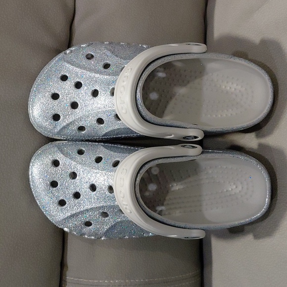 CROCS  Sparkly Clogs - Picture 2 of 9